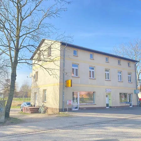 Apartment 28 - 1-3 *